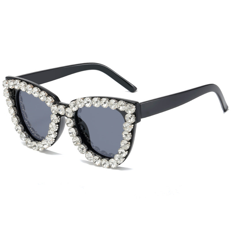 Damen extravagante Übergrößen-Sonnenbrille mit Kristallschmuck Karnz