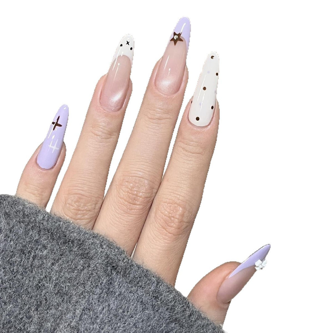 Kreative dekorative Nageltips