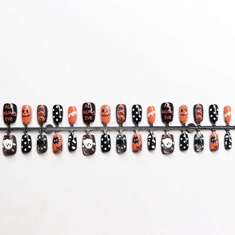 Festliches Halloween-Themen Press-On Nagelset Karnz