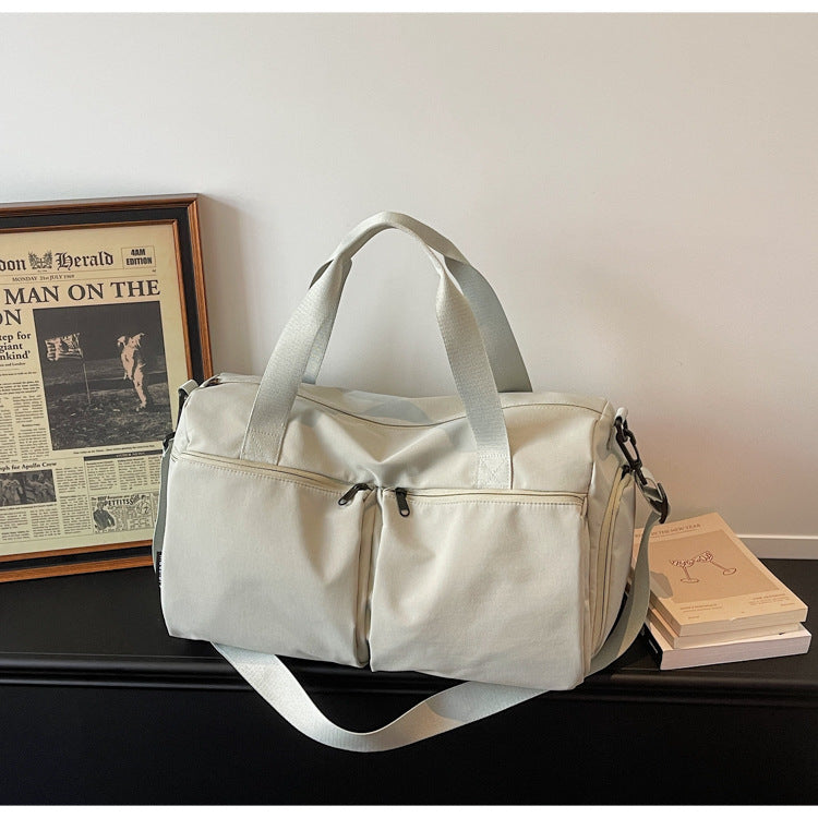 Vielseitige Reisetasche mit mehreren Stauraumfächern Karnz