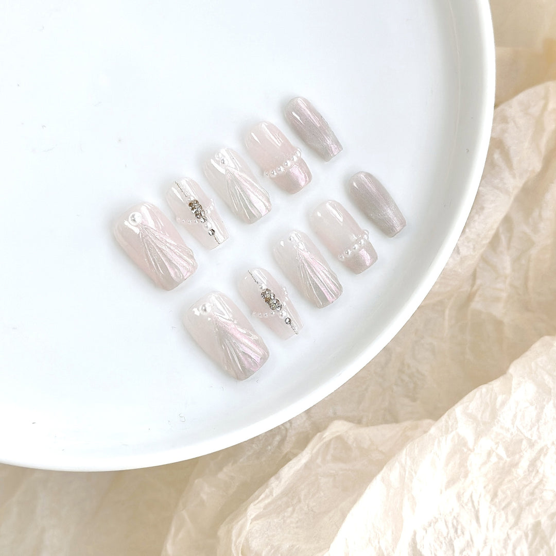 Herz dekoriertes Press-On Nagelset