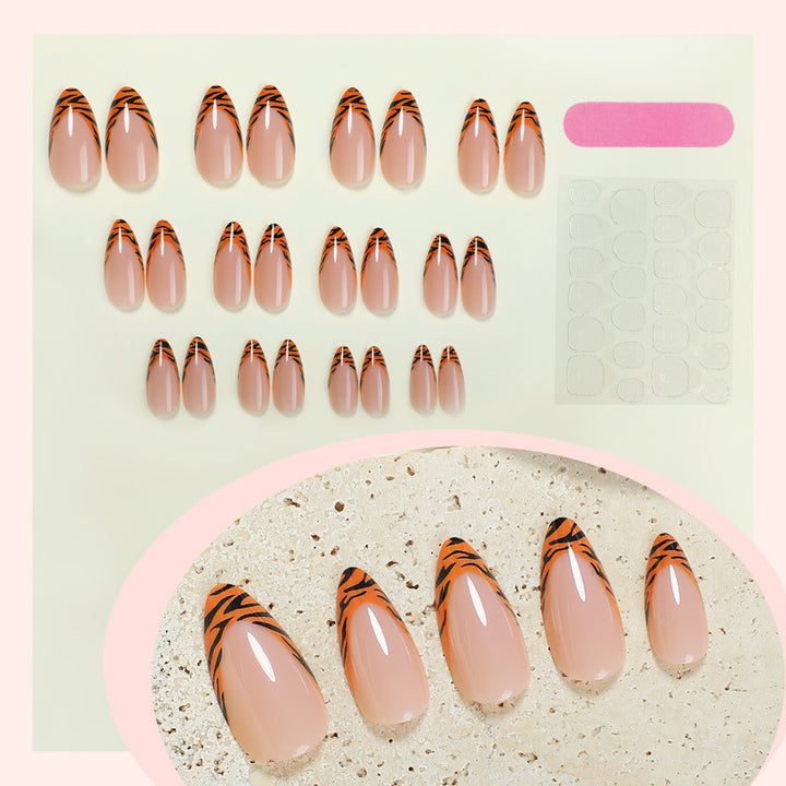 Dekoratives Stiletto Press-On Nagelset Karnz