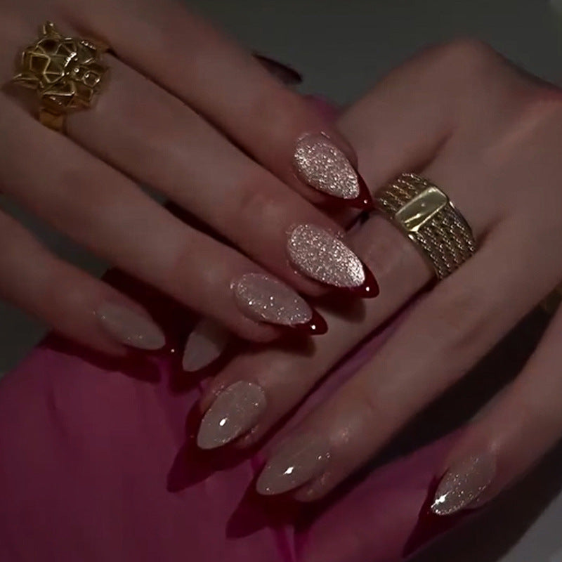 Künstliche Stiletto-Nägel mit glitzernden Spitzen Karnz