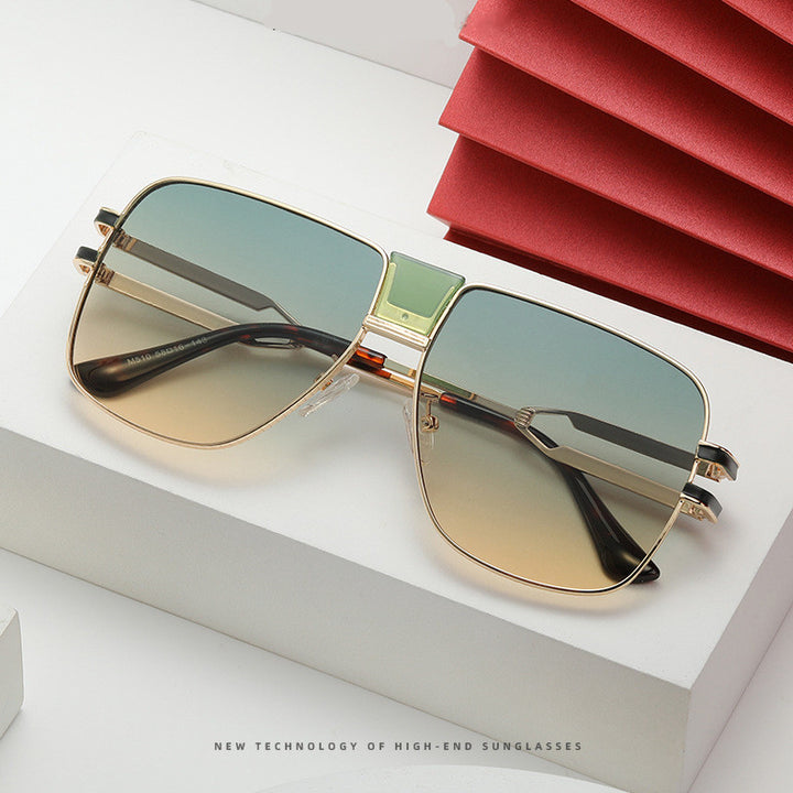 Damen moderne quadratische Sonnenbrille mit elegantem Metallrahmen Karnz