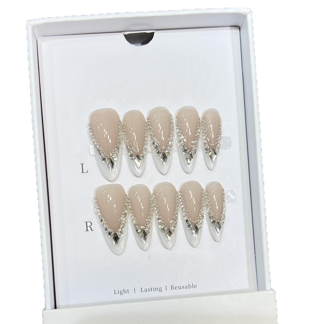 Dekorativer Floral Stiletto Press-On Nail Set Karnz