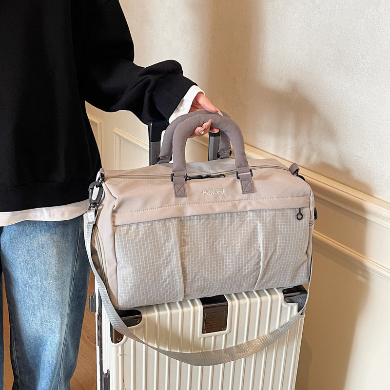 Geräumige Multifunktions-Reisetasche Karnz