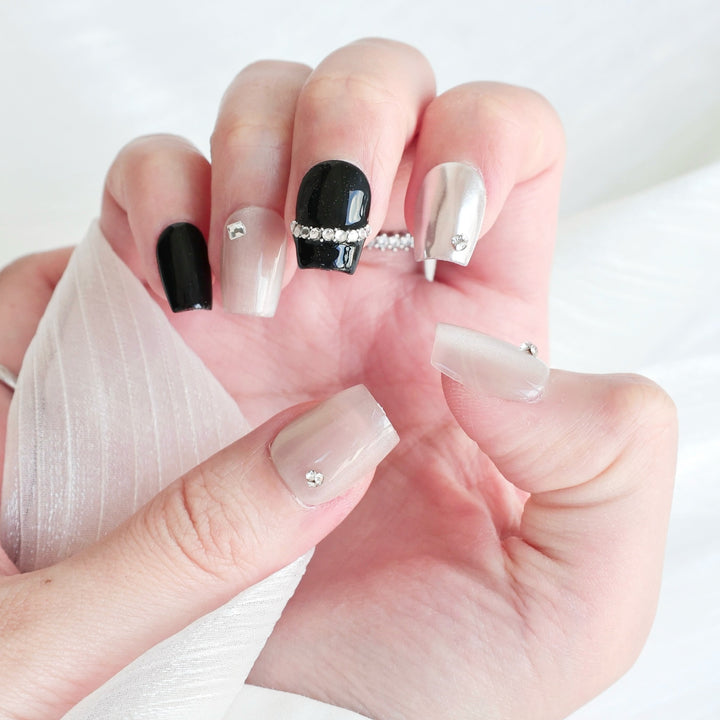 Schmetterlings-verzierte Press-On Nagelset