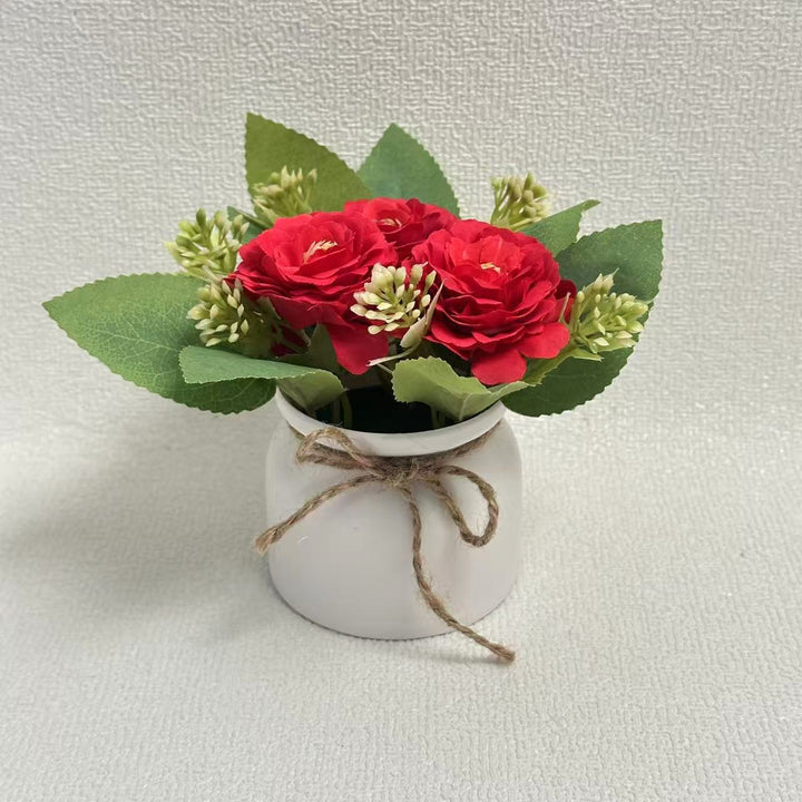 Dekorative Blumenarrangement für die Inneneinrichtung