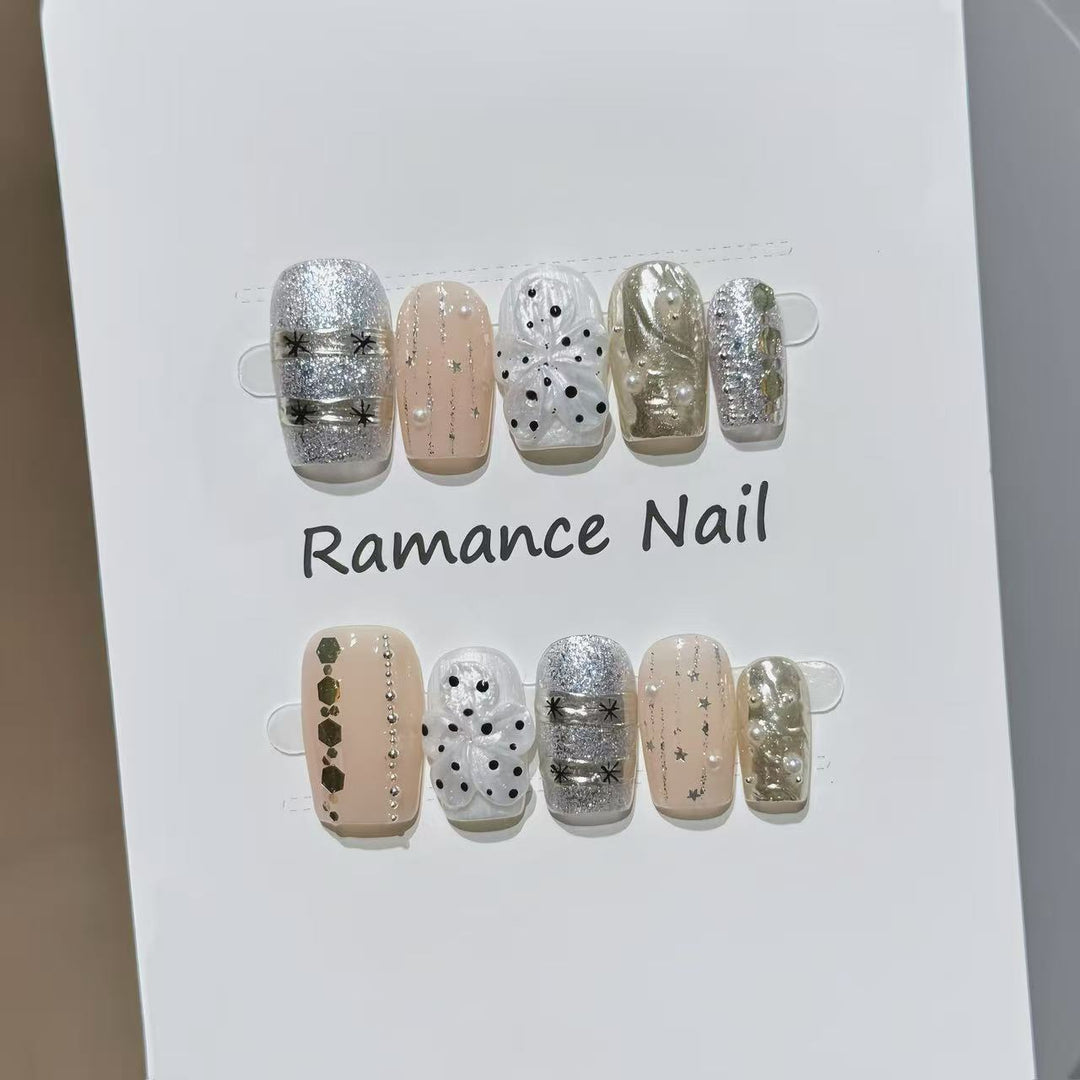 Stick-On Nail Art Karnz