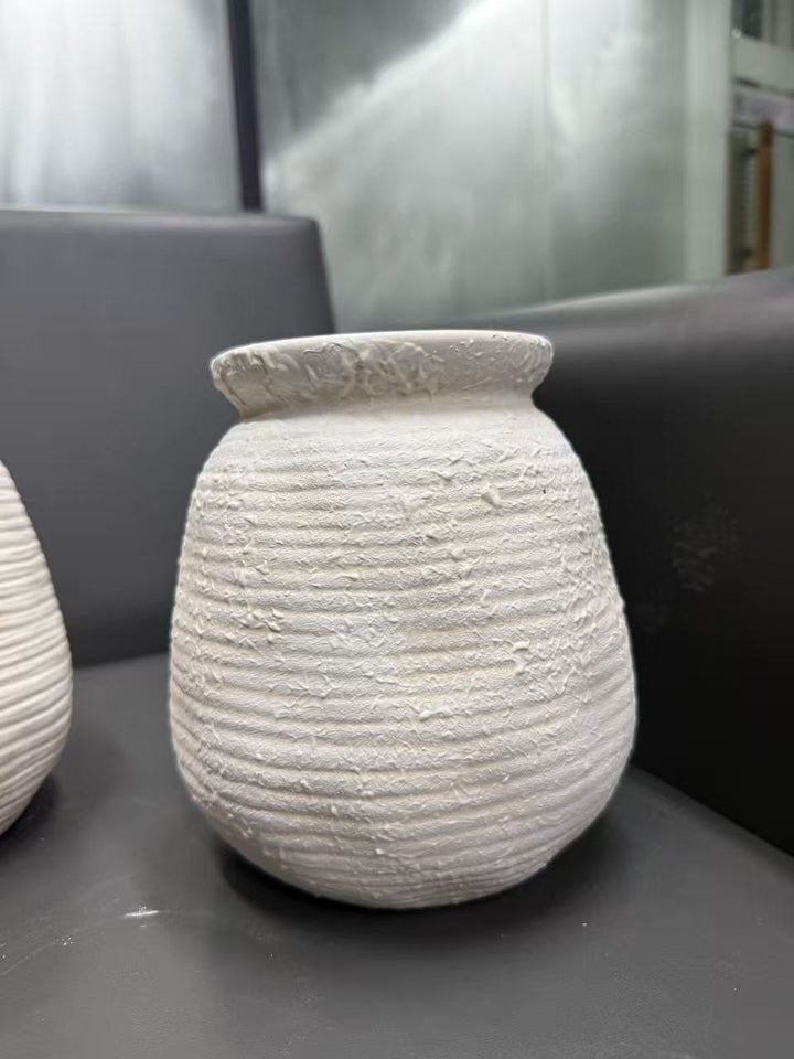 Handgefertigte Keramikvase Karnz