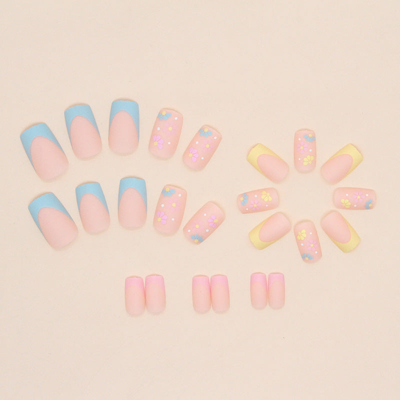 Blumenverzierte Acryl-Nagelspitzen Karnz