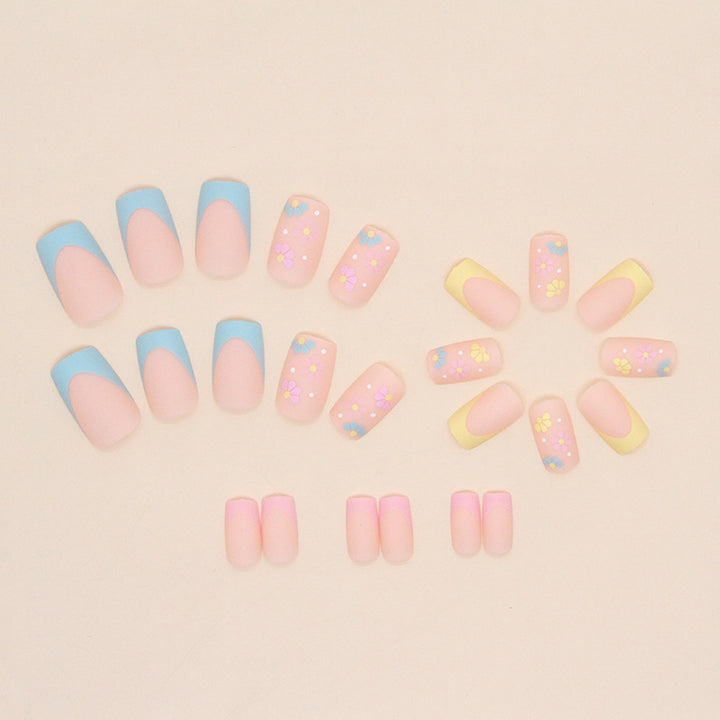 Blumenverzierte Acryl-Nagelspitzen Karnz