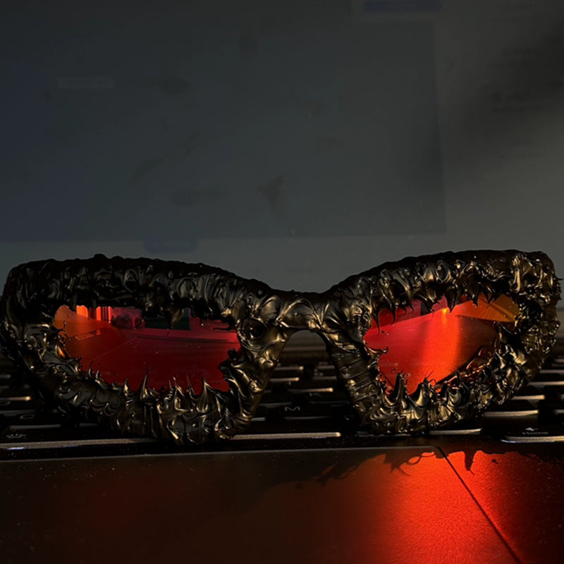 Damen futuristische Sonnenbrille mit strukturiertem Rahmen Karnz