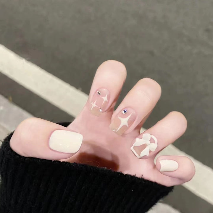 Elegante Nagelkunsterweiterungen Karnz