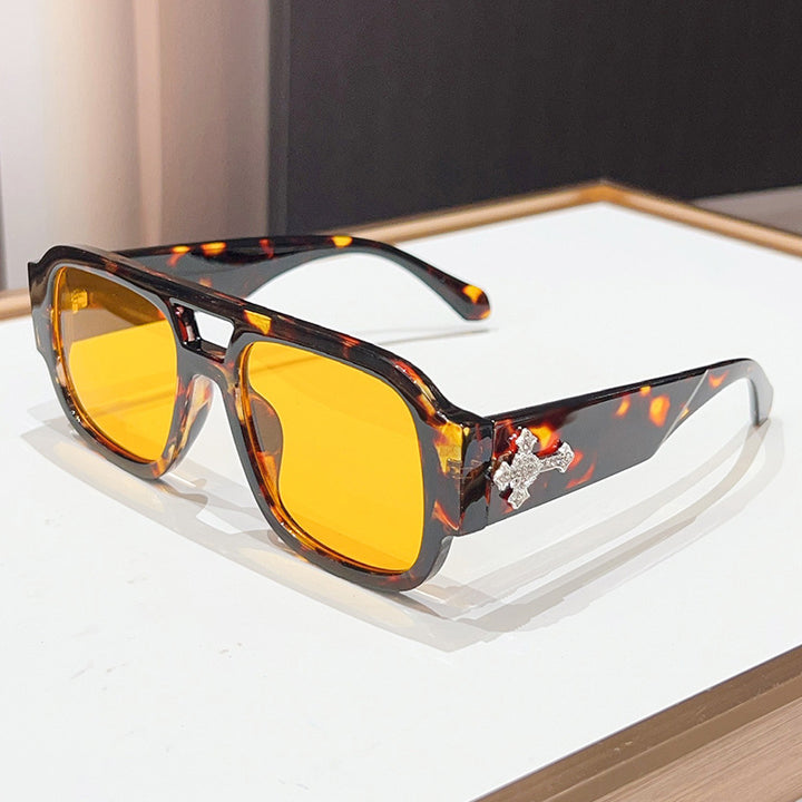 Statement Geometric Shield Sonnenbrille mit dekorativem Akzent Karnz