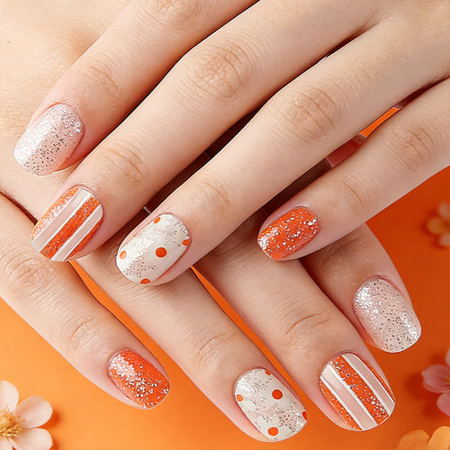 Künstlerisches Glitter Press-On Nagelset Karnz
