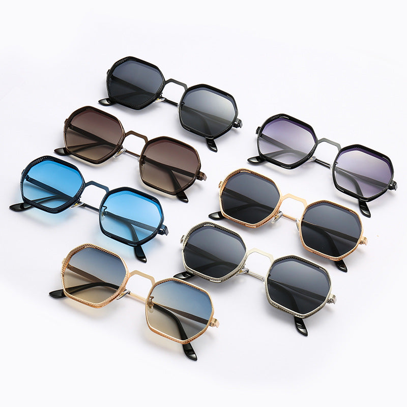 Damen Sonnenbrille mit einzigartigem oktagonalem Metallrahmen Karnz