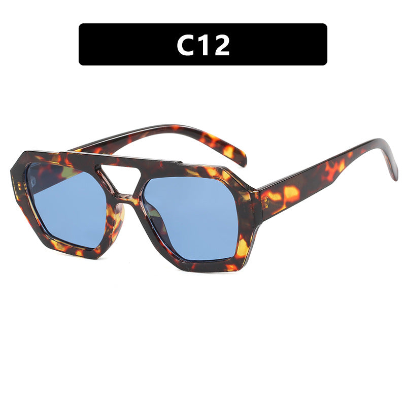 Damen stilvolle Sonnenbrille im markanten Achtkant-Design Karnz