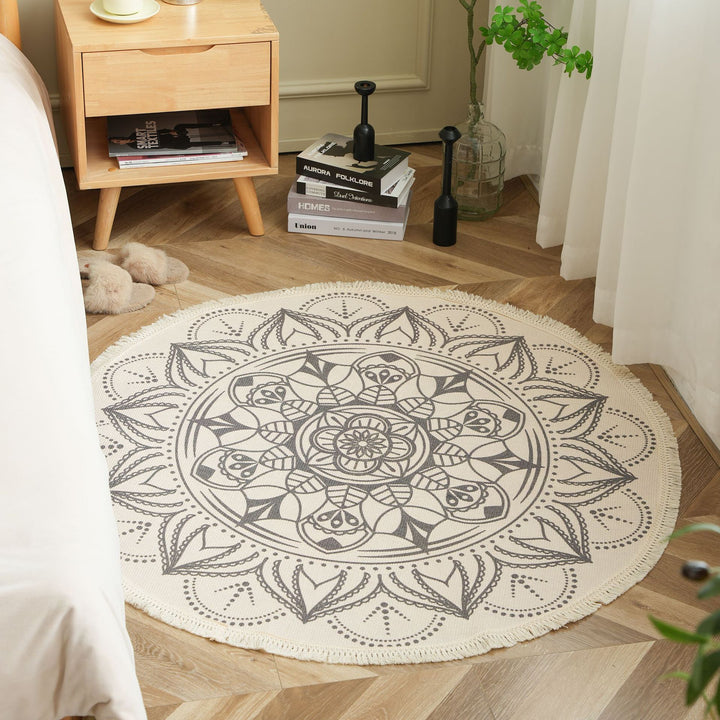 Runder gewebter Teppich mit Mandala‑Motiv, flacher Baumwoll‑Jutemix und Fransen Karnz