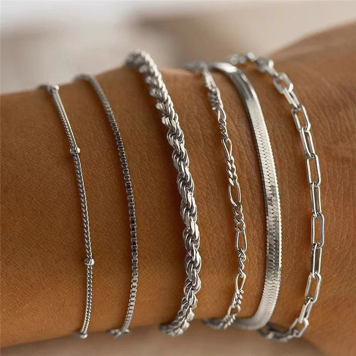 Mehrschichtiger Kettenarmband-Set Karnz
