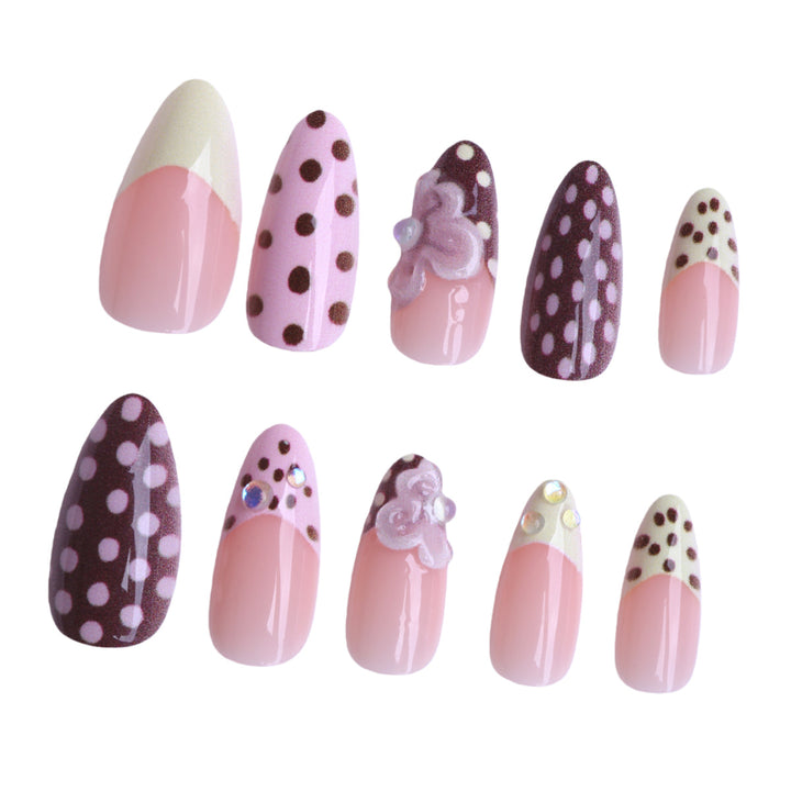 Dekoratives Press-On Nagelkunst-Set Karnz