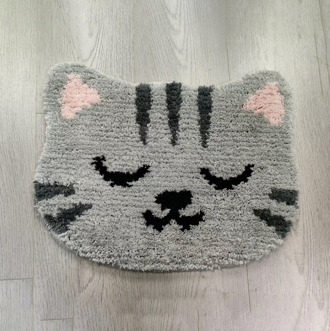 Niedlicher katzenförmiger Plüsch-Badeteppich