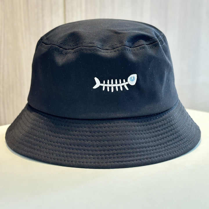 Stylische Bucket Hat mit einzigartiger Fischstickerei