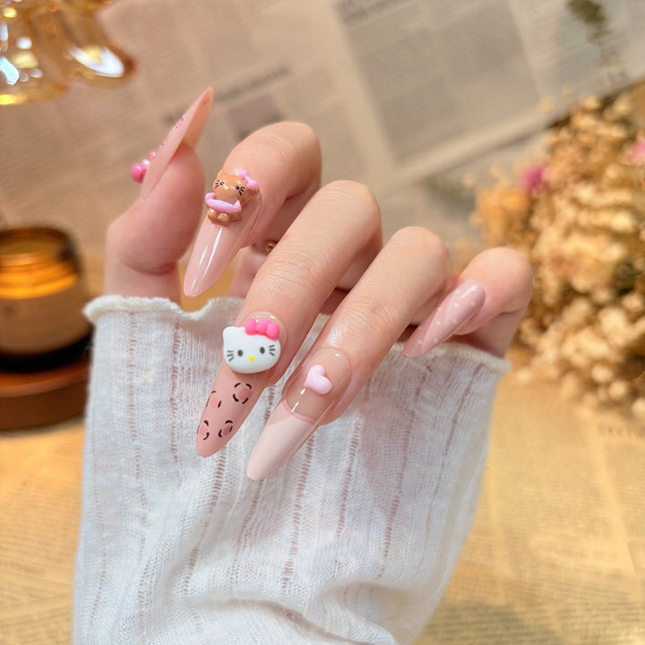 Dekoratives Press-On-Nageldesign Karnz