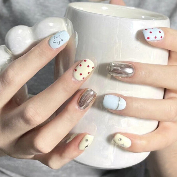 Künstlerisches Press-On Nagelset