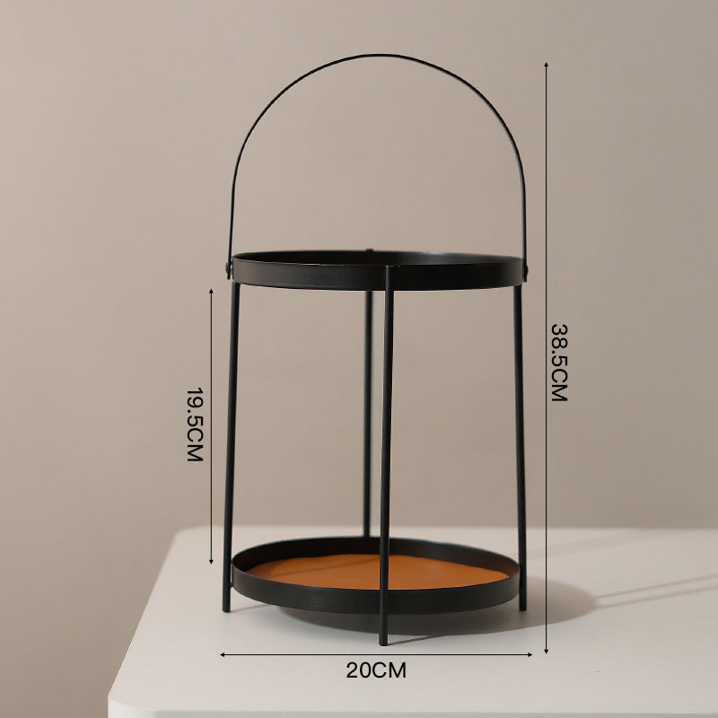 Eleganter Metalltisch Karnz