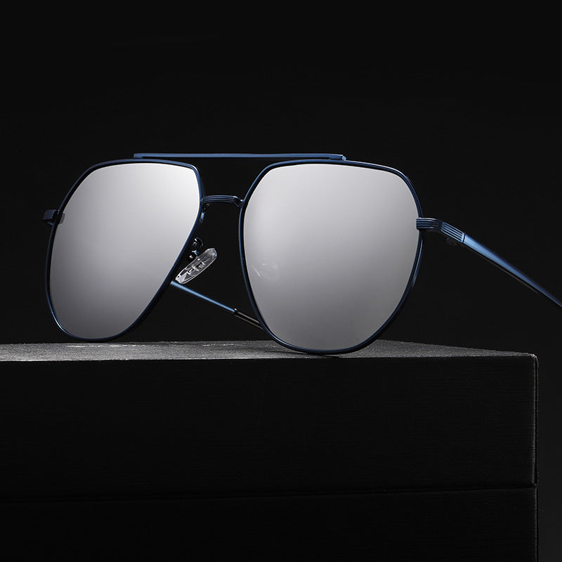 Damen stilvolle Sonnenbrille mit innovativem Metallrahmen Karnz