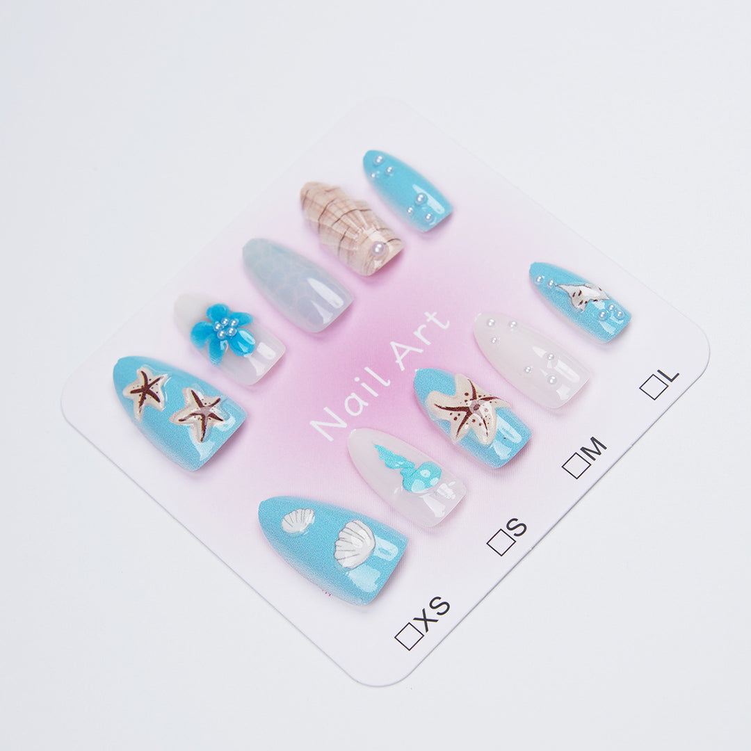 Künstlerisches Nagelset mit maritimem Design Karnz