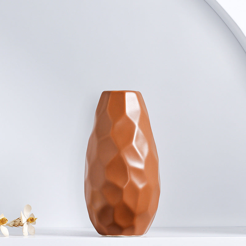 Einzigartige geometrische Keramikvase Karnz