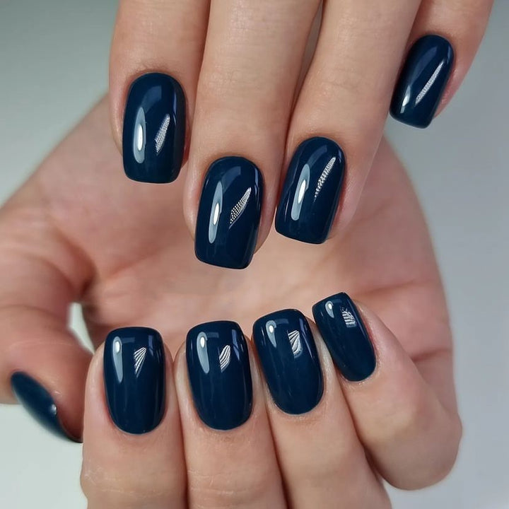 Premium Glänzende Press-On Nagelkunst Karnz