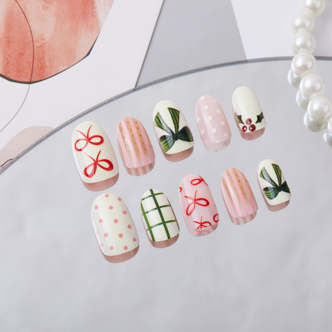 Festliche Nagelkunst Karnz