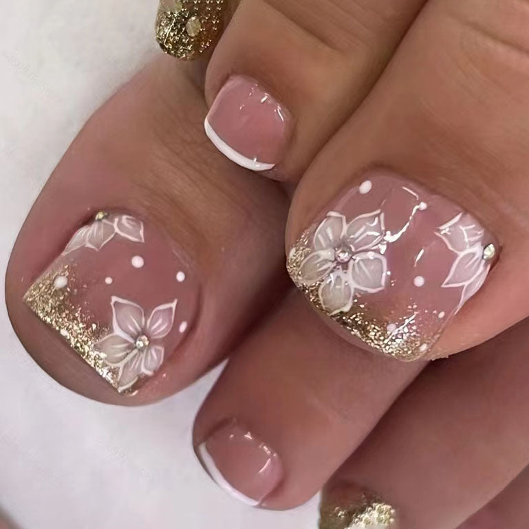 Elegante Blumengel-Nagelkunst