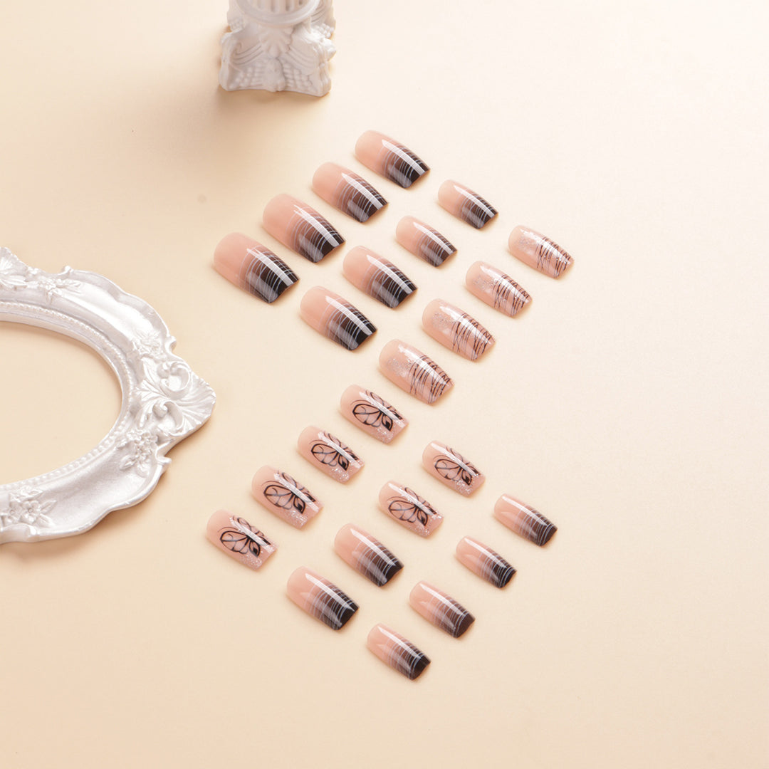 Elegante Schmetterlings-Themen Druck-Nagelkunst Karnz