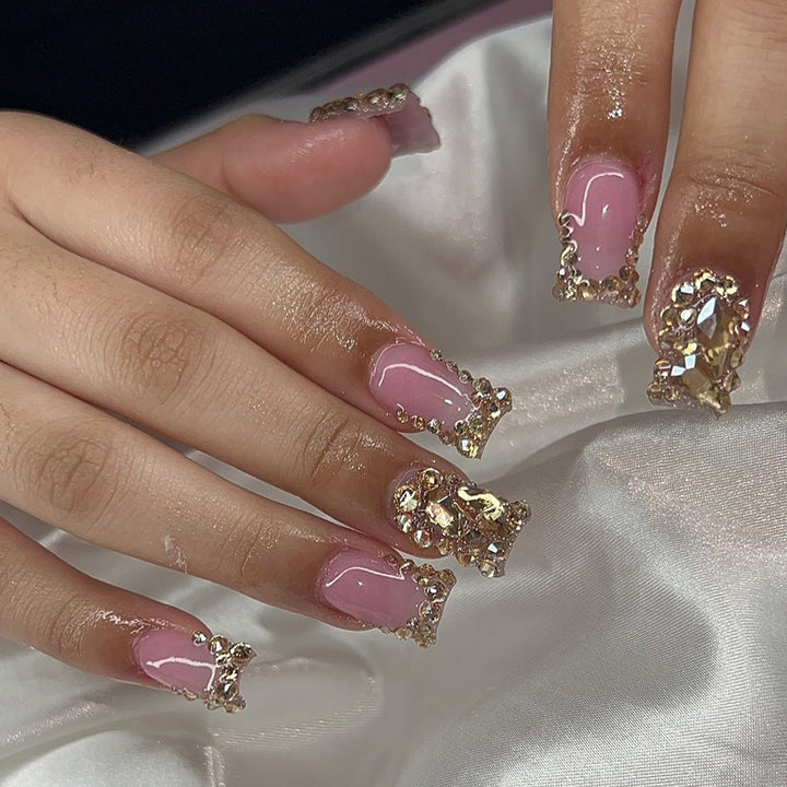 Glamouröse mit Strass verzierte Press-On-Nägel Karnz