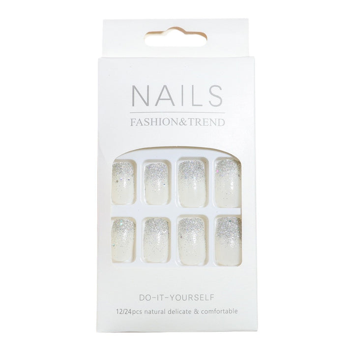 Glitzernde Nagelkunst Karnz
