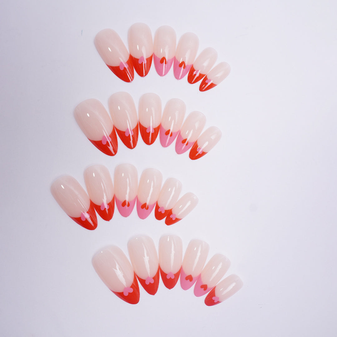 Kunstnagelset mit Herz-Design Karnz