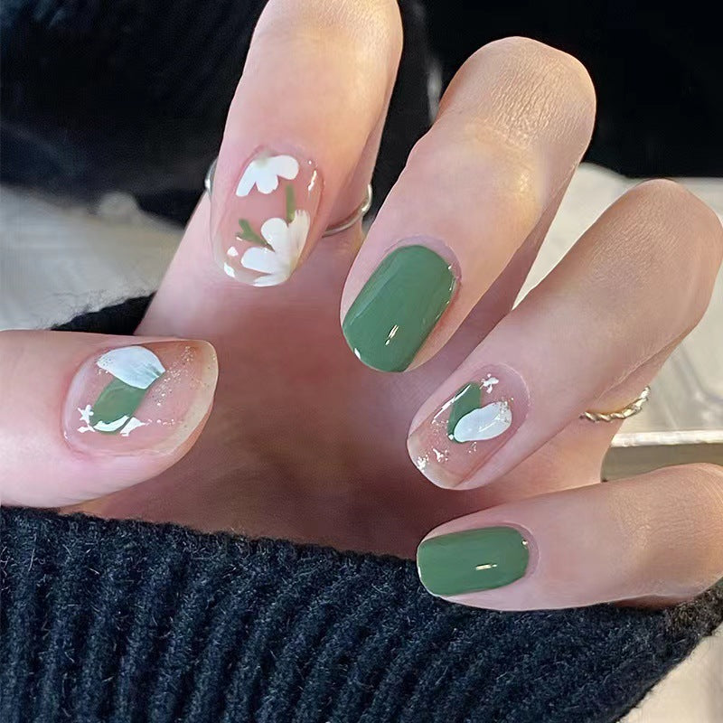 Kunstvolle Stiletto Nagelspitzen Karnz