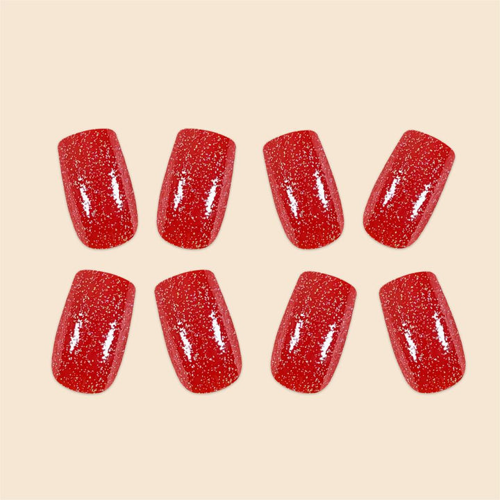 Funkelnde Glitter-Nagelverlängerungen