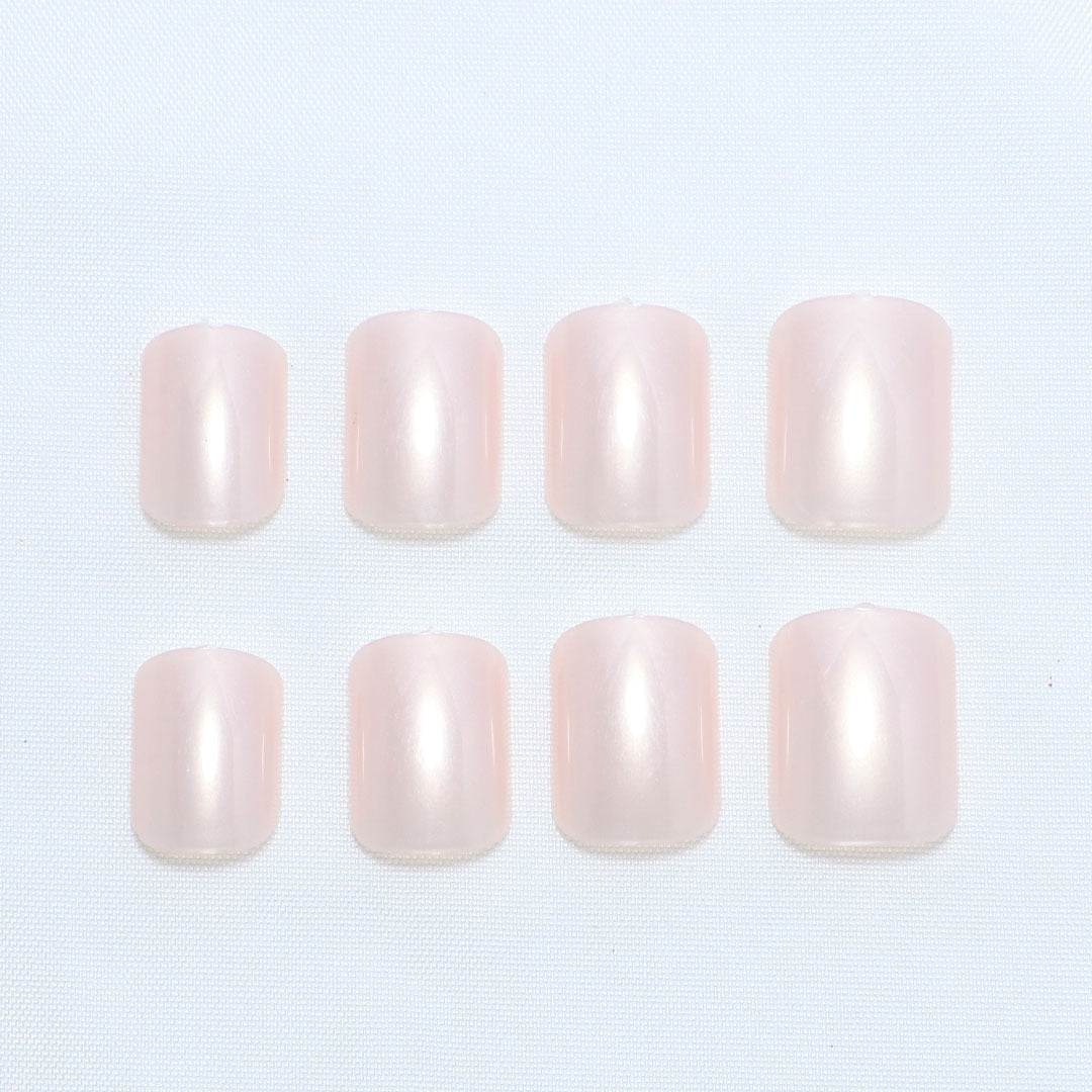 Premium Press-On Nail Kit mit natürlichem Finish Karnz