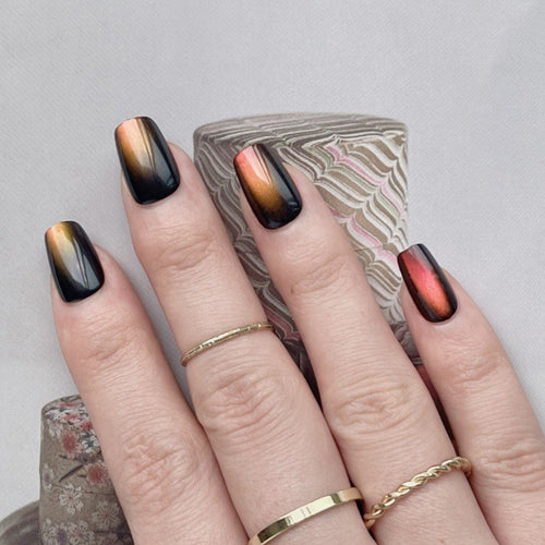 Künstlerische Ombre Press-On Nagelkunst Karnz