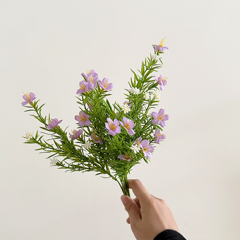Realistischer Blumenstrauß
