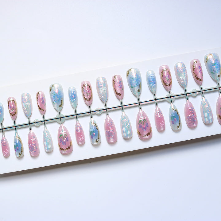 Saisonale Blumen Press-On Nagelkunst Set Karnz