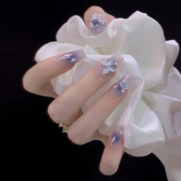 Glamouröse Herz-Nagelspitzen Karnz