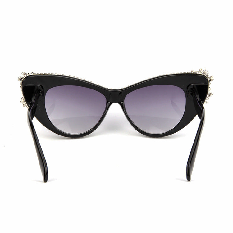 Damen Glamouröse Cat-Eye-Sonnenbrille mit funkelnden Schmuckelementen Karnz