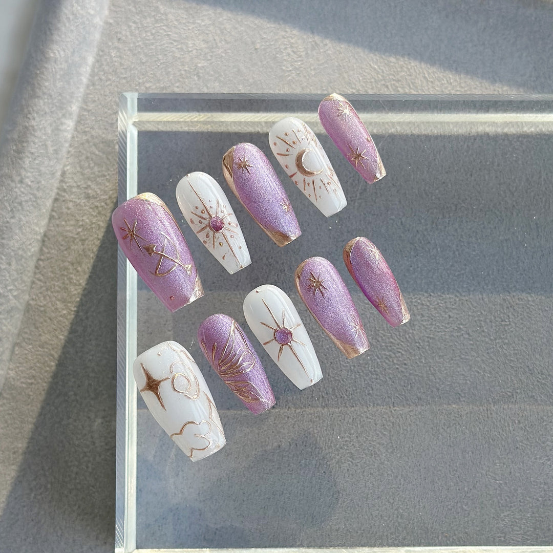 Himmels-inspirierte Press-On Nagelkunst Set