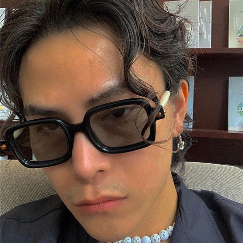 Damen quadratische Sonnenbrille mit auffälligem und modernem Design Karnz